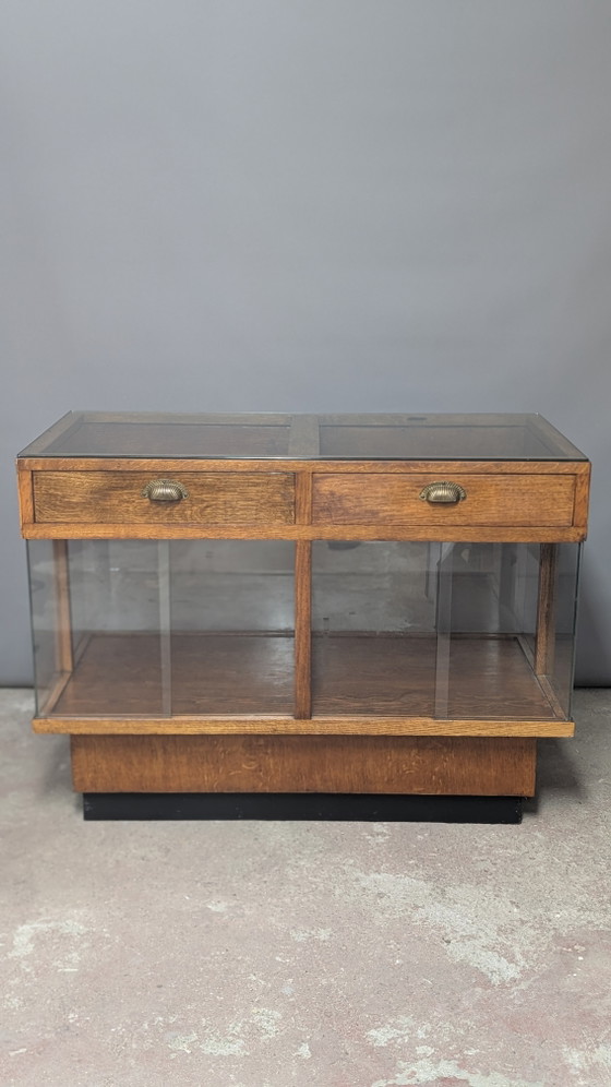 Image 1 of Vitrine/comptoir Art déco en chêne, vers 1930

