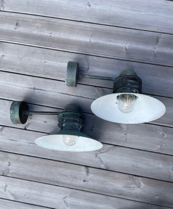 Coppia di Applique da Esterno 'Nyhavn' di Alfred Homann & Ole Kjaer per Louis Poulsen - Danimarca – Metal (photo 5 of 12)