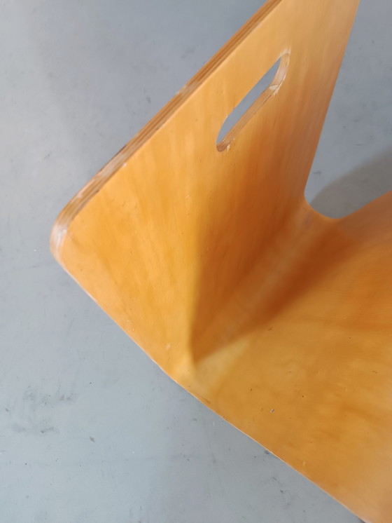 Image 1 of Porte-revues en contreplaqué moulé