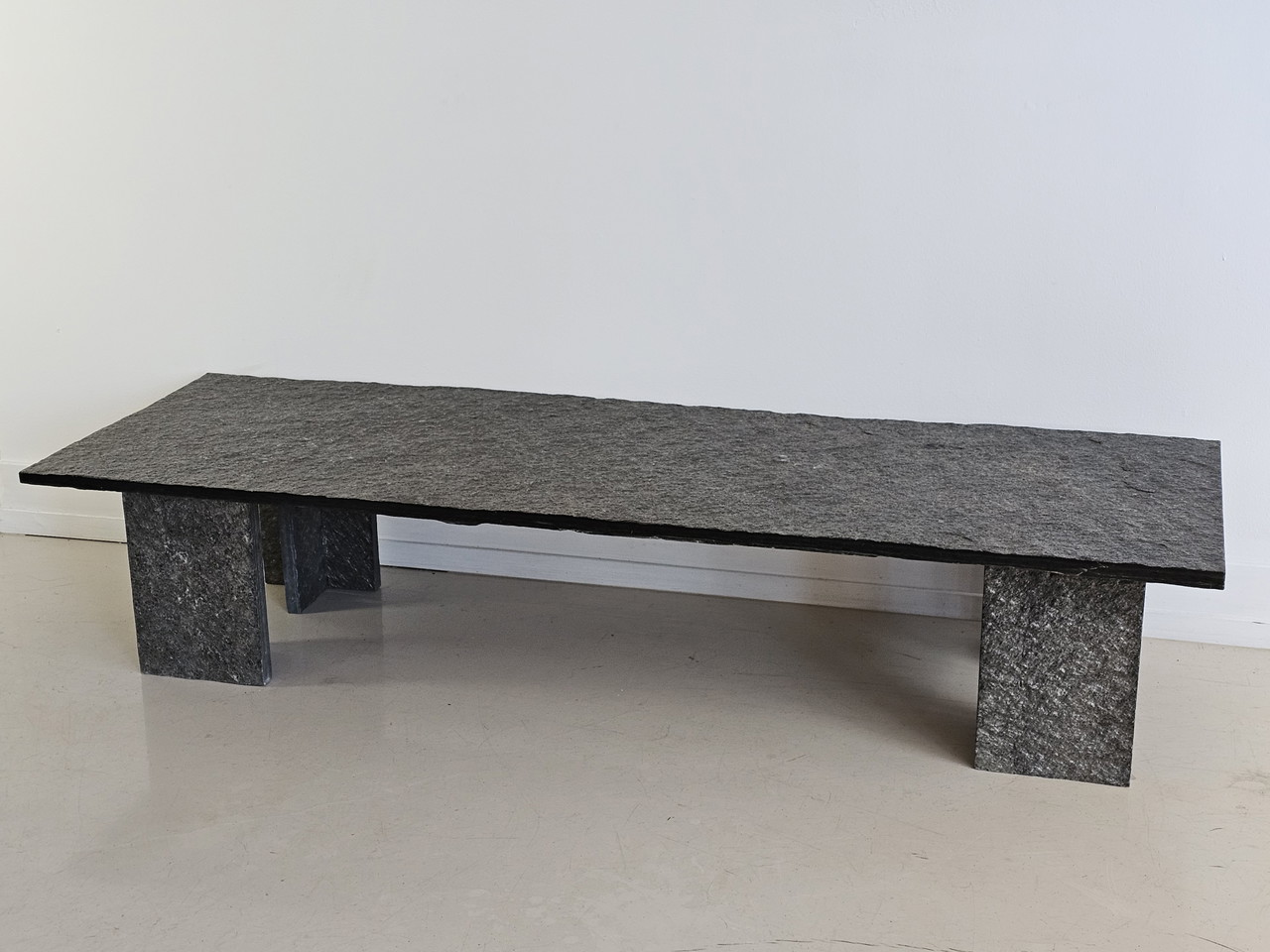 Table basse vintage en ardoise