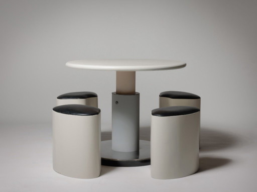 Mesa de comedor de altura regulable de estilo futurista, Italia, años 70.