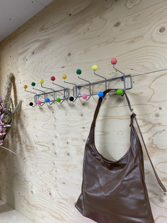 Image 1 of Appendiabiti retrò a forma di palla Appendiabiti retrò a forma di palla Appendiabiti Sputnik