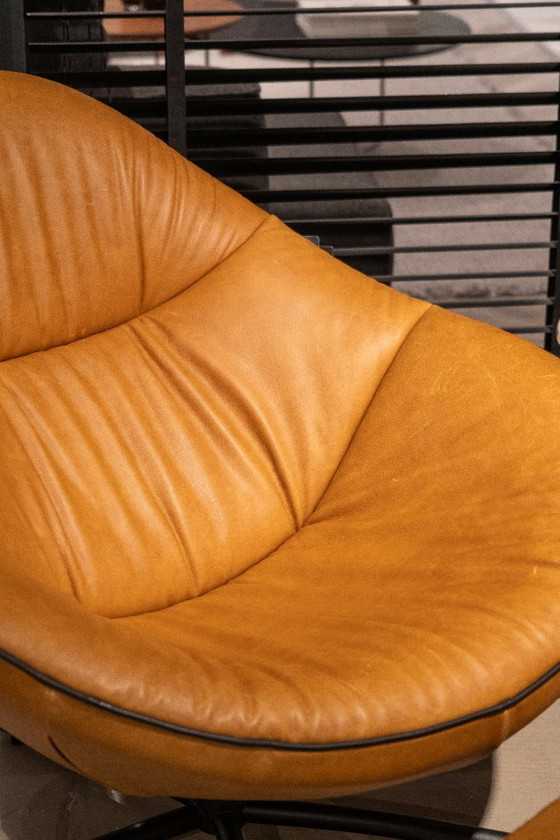 Image 1 of Label Vandenberg - Hidde Soft - Fauteuil + Pouffe