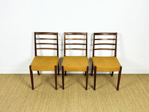 3 Skandinavische Stühle aus Teakholz 1960