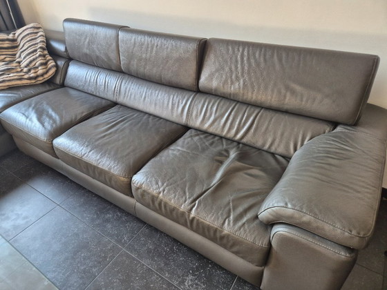 Image 1 of Sofá de cuero gris