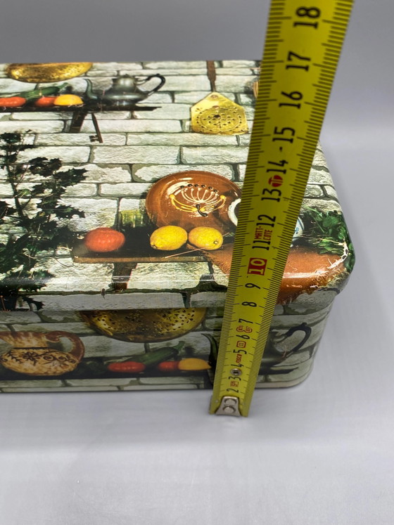 Large Massilly Metal Tin – Rustic Kitchen Decor – Decorative Objects (photo 9 of 10)