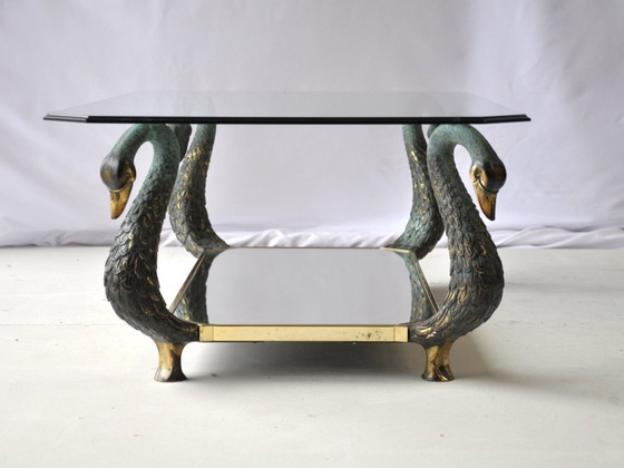 Image 1 of Vintage glazen salontafel met sculpturaal zwanenframe en glazen blad