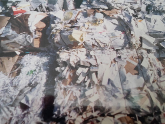 Image 1 of Kees Zwart (La Haya, 1929) — Fardos de papel usado, 1987