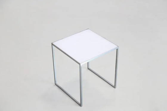 Table d'appoint vintage de design danois en chrome et plexiglas – Tables d'appoint, Metal (photo 6 of 6)