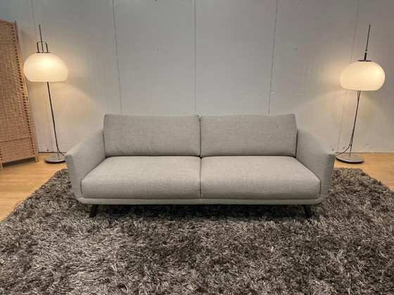 Image 1 of NEUF Design on Stock Byen 3 places Gris clair