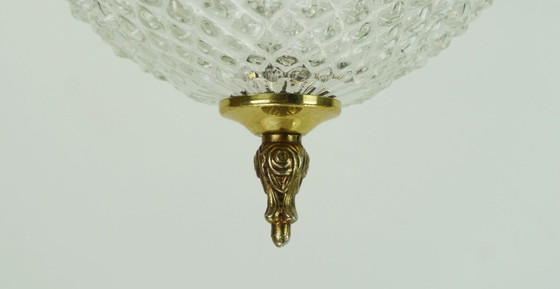 Image 1 of Plafondlamp uit het midden van de vorige eeuw, massief Belgisch getextureerd glas, verguld aluminium, jaren 70