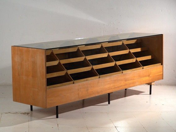 Vintage Twenty-Drawer Counter Chest, Central Europe, circa 1950, Storage cabinet, Glass, Brass, Black (photo 13 of 21)