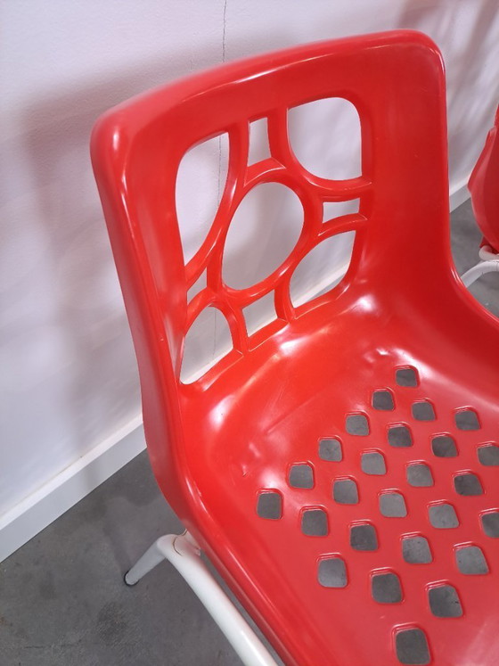 Image 1 of Set jaren 70 DDR rode kunststof tuinstoelen