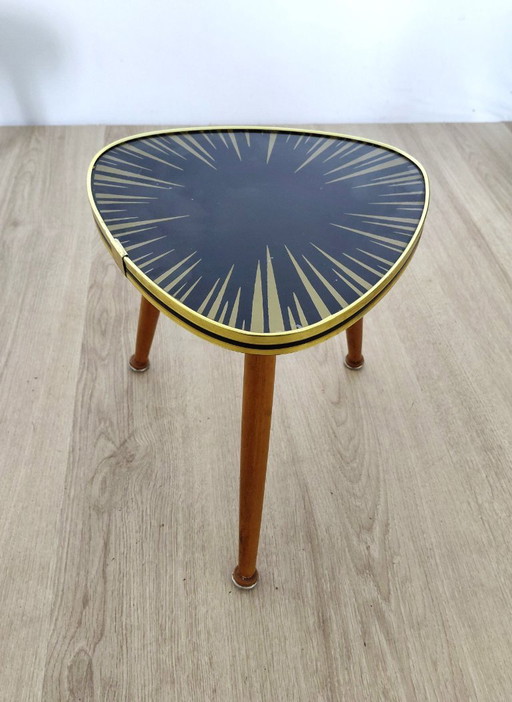 Table d'appoint des années 50 avec motif inhabituel