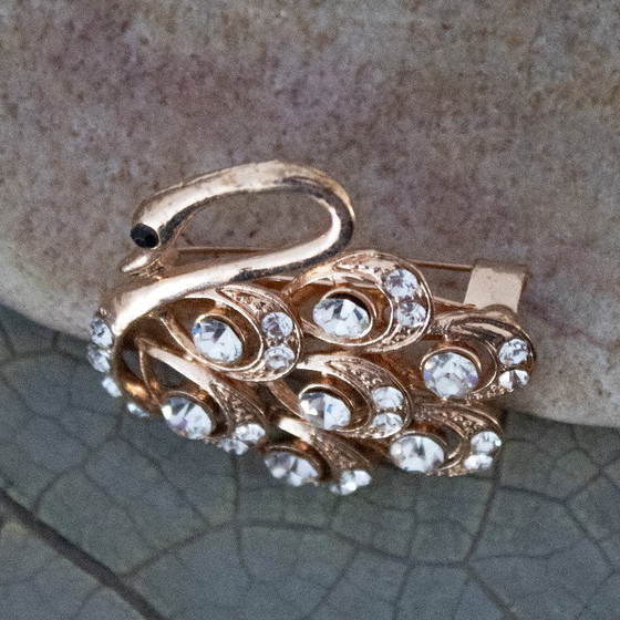 Image 1 of Vintage rose gold metal swan brooch with rhinestones
