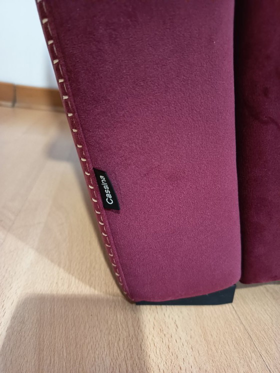 Image 1 of CASSINA 2X Poltrone 637 UTRECHT  (NUOVE MAI USATE) in Velluto 13L Ortigia/Plum con Cuciture in filo Naturale a punta Cavallo