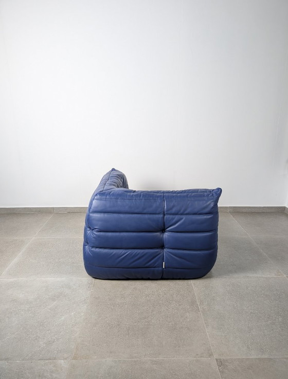 Image 1 of Michel Ducaroy Ligne Roset Ecksofa aus blauem Togo-Leder, Frankreich, 1980er Jahre
