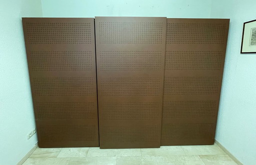 Lensvelt Stealth Akustik-Schiebetürschrank, auch als Raumteiler geeignet