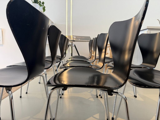 Fritz Hansen Vlinderstoelen (Modell 3107) - zwart - set van 4 / 6 / 8 / 12