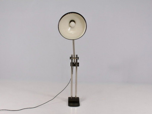 Floor lamp with pendulum Industrial Mid-Century 1960. Dubble barrel base, adjustable bar & reflector