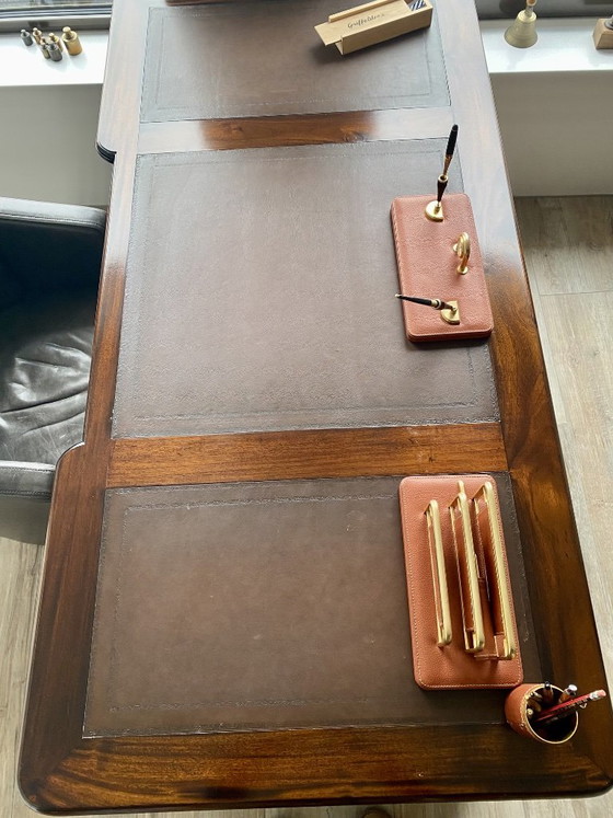 Classic wooden desk with leather inlay, Brown, Klassiek (photo 4 of 6)