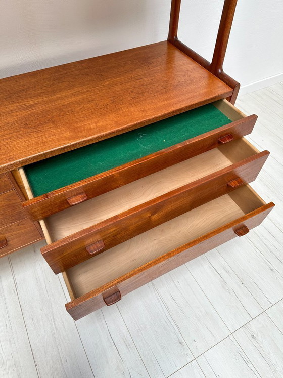 Image 1 of Dänisches Teak-Highboard RY20 aus den 1950er Jahren von Hans J. Wegner für Ry Møbler – Mid-Century-Schrank