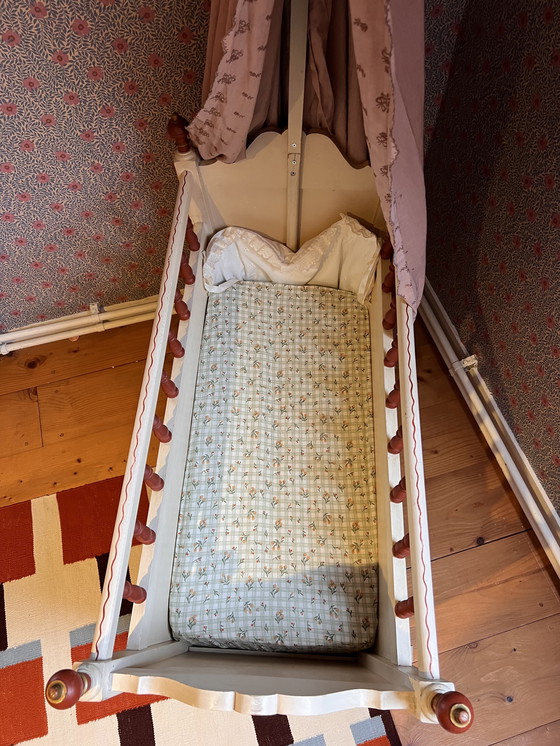 Image 1 of Handbeschilderde Hindeloopen schommel wieg