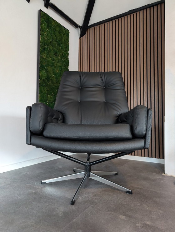 Image 1 of Poltrona lounge skipper Svend vintage 