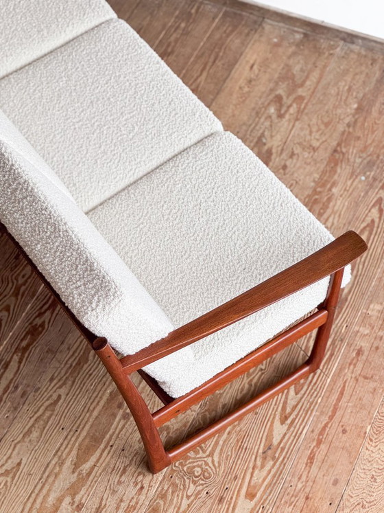 Image 1 of Sofa FD 130 by Peter Hvidt for France and Daverkosen, Teak