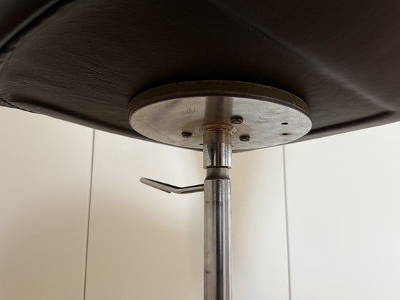 Image 1 of Arne Jacobsen / Fritz Hansen 3107/3117 bureaustoel - uitstekende staat, nieuw zwart leer