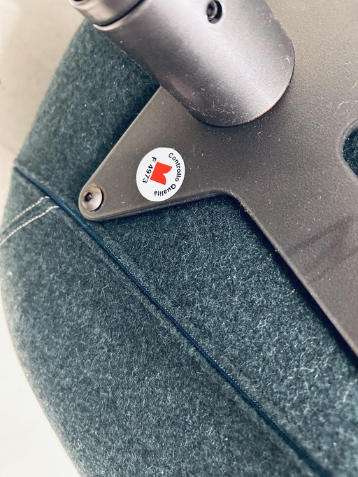 Moroso Take a Line for a Walk Armchair (As New)