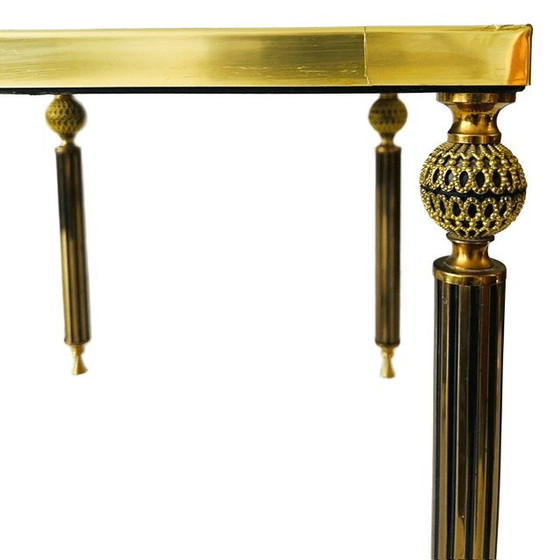 Image 1 of Table d'appoint vintage en laiton, verre fumé noir, style Hollywood Regency, années 1960