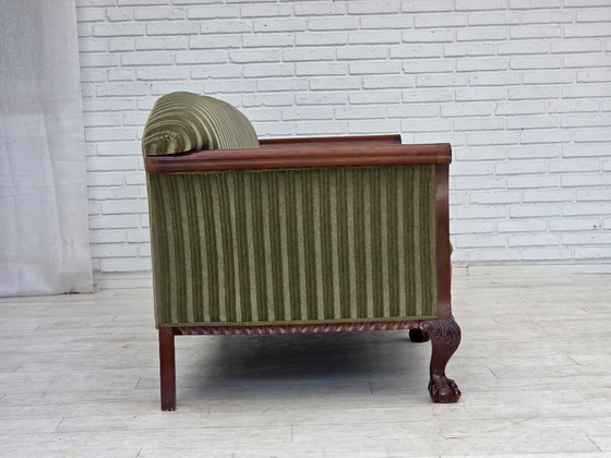 Image 1 of Deense driezitsbank uit de jaren 50, groene meubelvelours, teakhout.