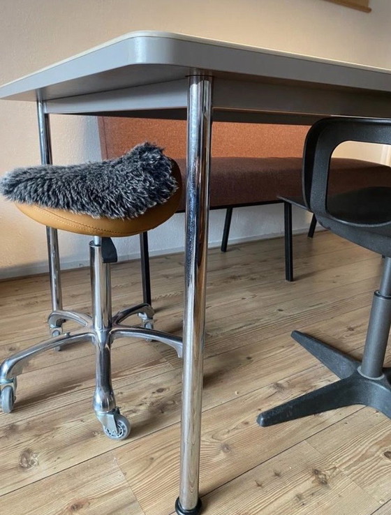 Image 1 of Gispen tafel 515