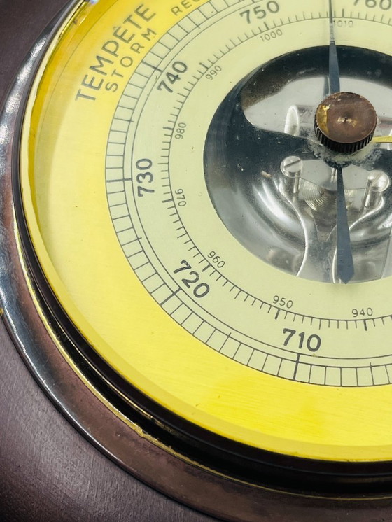 Image 1 of Vintage wall barometer in wood and brass-plated metal from the 1960s