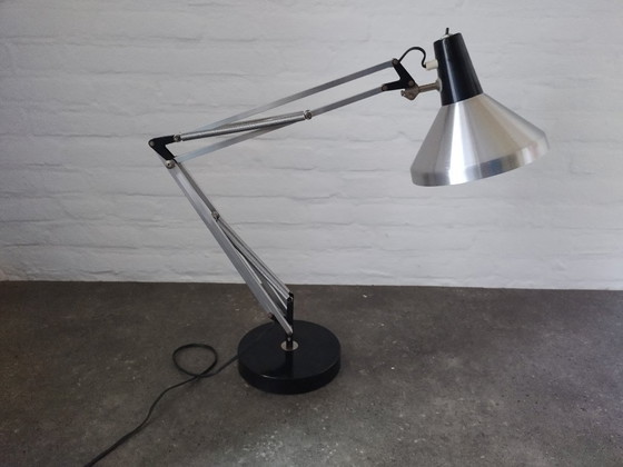 Architecten Bureaulamp T9, Hala Zeist - Vintage, Tafellampen, Metaal, Zilver (foto 5 van 8)
