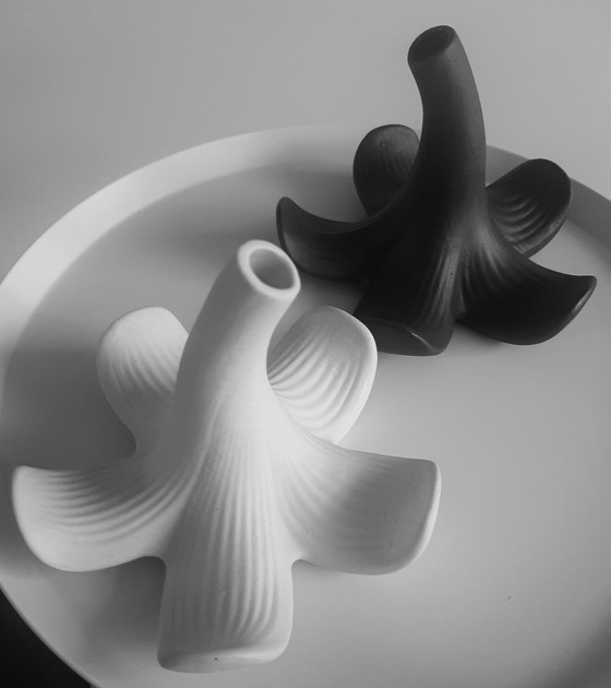 Image 1 of Jarrón de diseño / Jarrón de porcelana Bloom