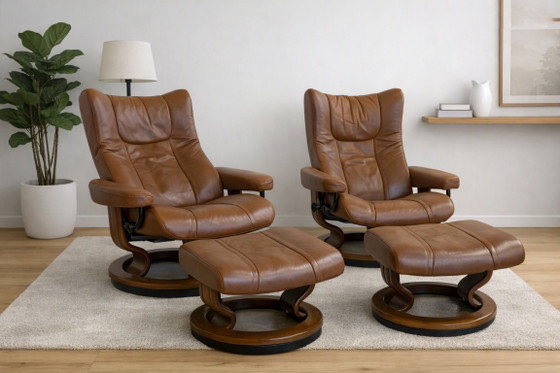 Stressless Wing(L) Classic verstellbarer Relaxsessel mit Fußhocker (2), Holz, Leder, Braun, Anders (Foto 7 von 15)