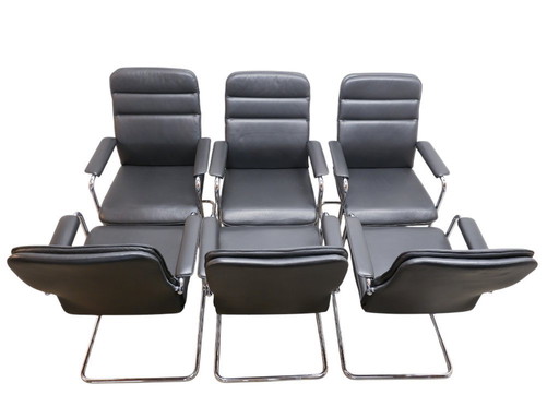 Set of 6 leather Thonet chairs