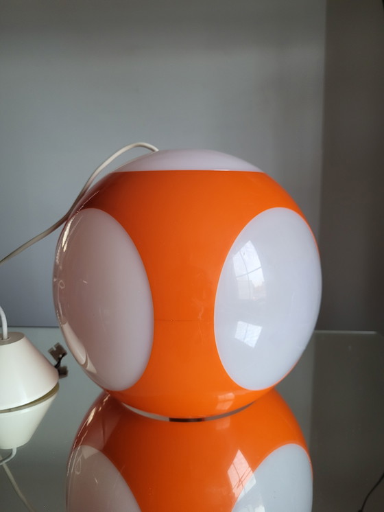 Image 1 of Lampe suspendue de l'ère spatiale, œil d'insecte, massif, orange et blanc, Belgique, années 1970
