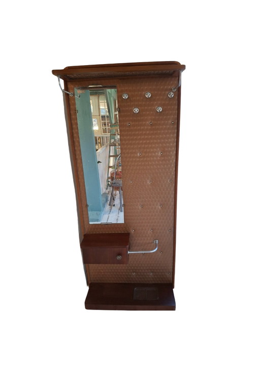 Garderobe für den Flur