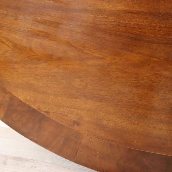 Image 1 of Antique Oval Table in Walnut, Italy Mid 19th Century