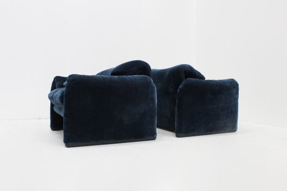 Poltrone Cassina Maralunga di Vico Magistretti, set di 2, Velluto, Blu, Vintage (foto 7 di 11)