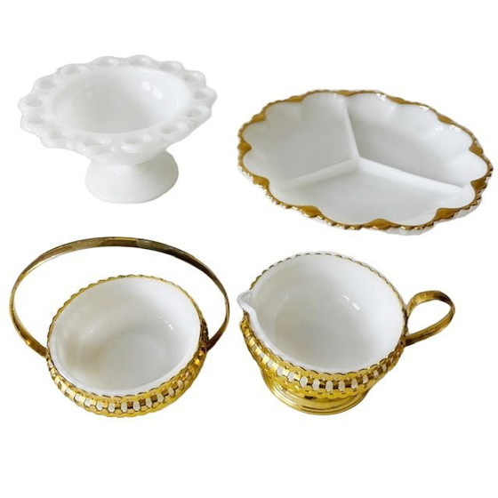 Image 1 of Servizio da caffè in vetro lattimo opalino della metà del secolo scorso 1960