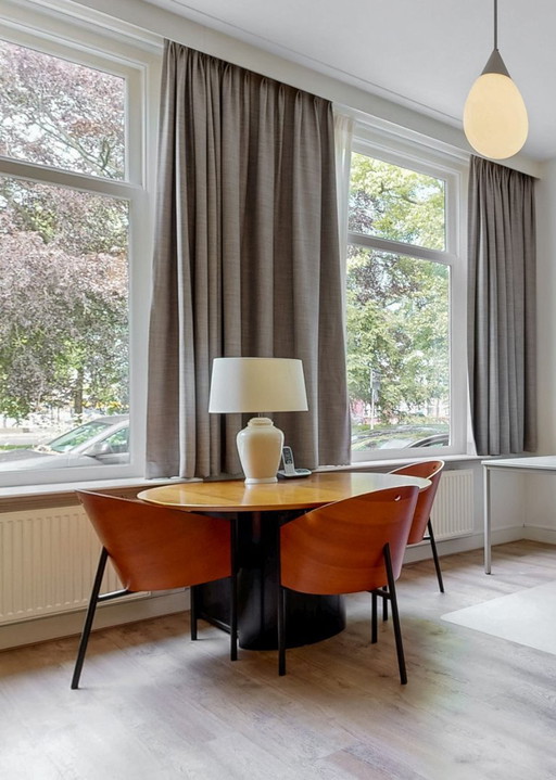Philippe Starck Driade Costes Stühle (3x) + passender Tisch und Schrank