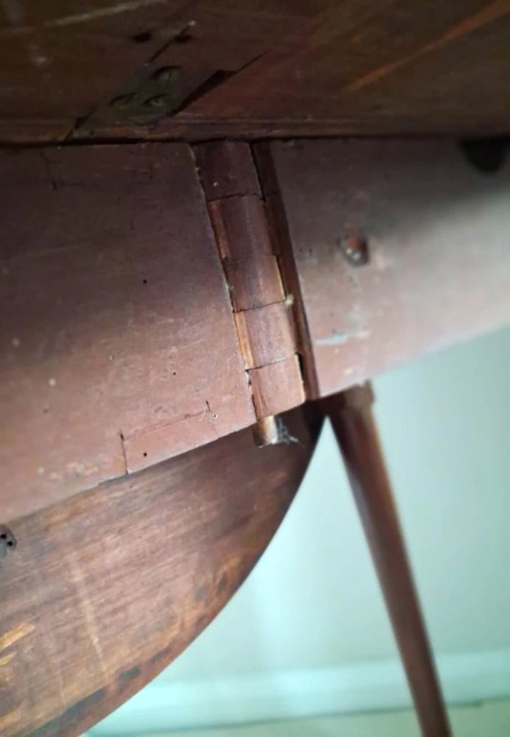 Image 1 of Authentic 18thc Georgian Oval Mahogany Gate-leg Drop-Leaf Dining Table / Pad Feet