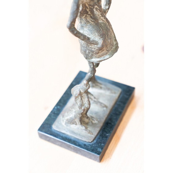 Image 1 of Statue en bronze vintage avec chien par Sella Casia, 1970