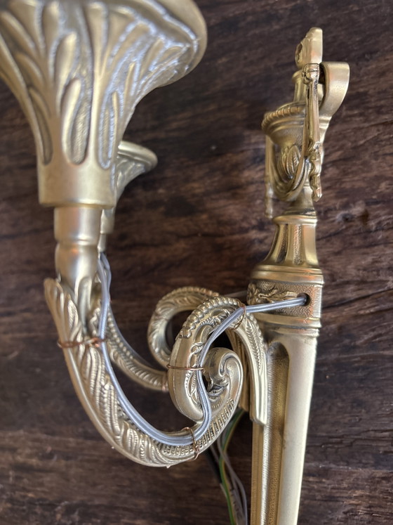 Image 1 of Set of 2 Antique Louis XVI Style Wall Lamps – Bronze/Brass