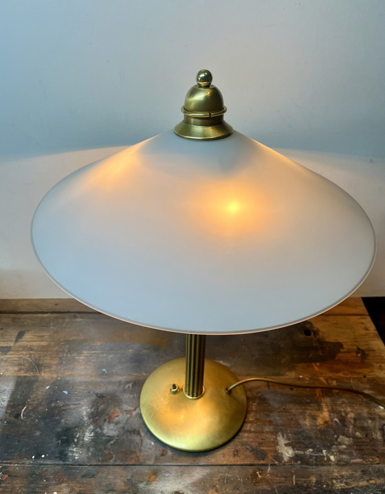 Image 1 of Vintage art deco style messing tafellamp, prachtige zware messing lamp gemaakt voor Frantzen exclusieve verlichting in Italië