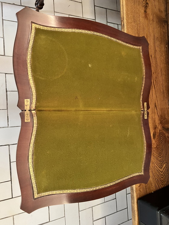 Image 1 of Antieke houten bijzettafel/speeltafel met inklapfunctie